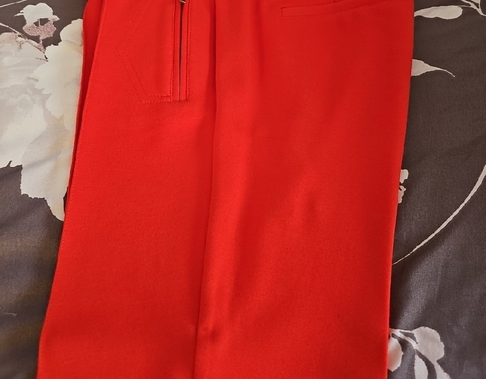 Cache Red Straight Leg Pants - Picture 2 of 3